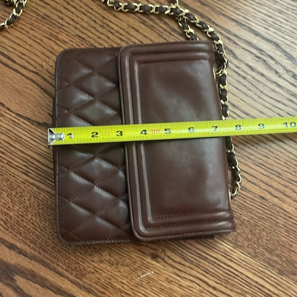 Cole Haan made in Italy leather bag with gold chain strap. - Picture 7 of 8